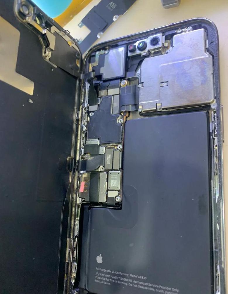 主板cpu供电短路维修要460块